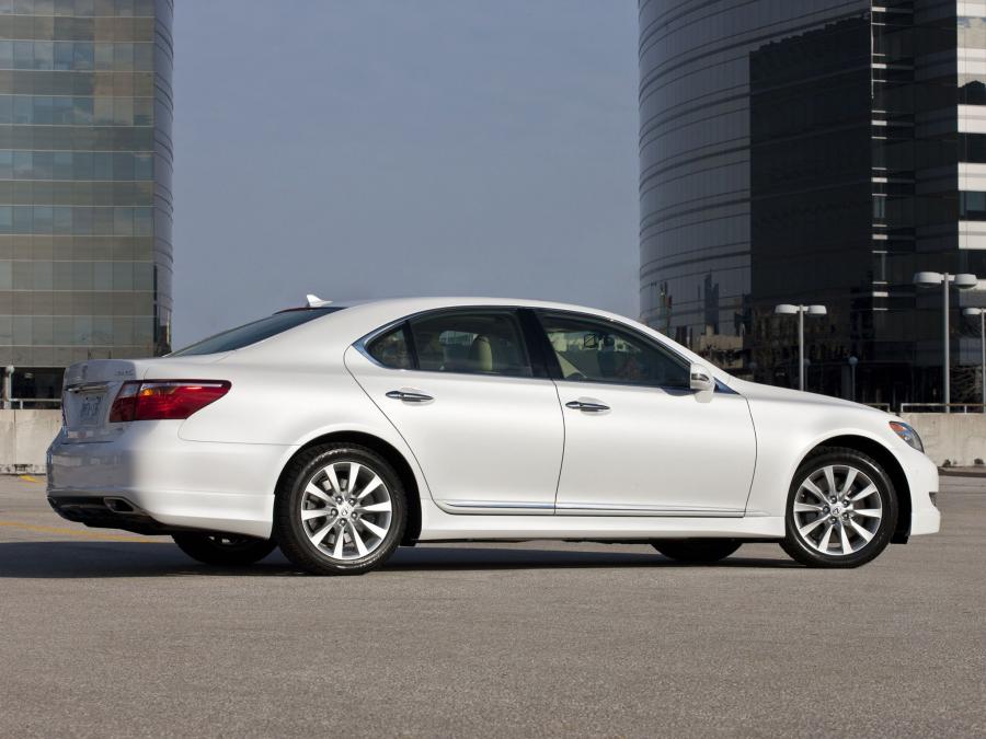  Lexus LS460 Sport 2009 года  (фото 12 из 16)